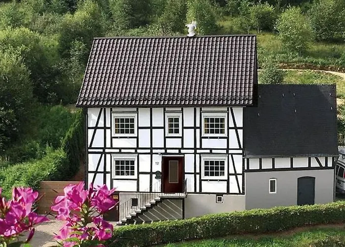 Haus Ruhrquelle with terrace&garage near Winterberg